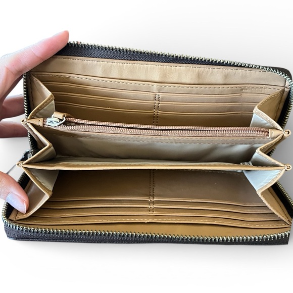 Coach Signature Canvas Zip Around Wallet Brown Tan Leather - Picture 5 of 9